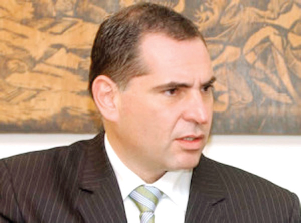 Gabino Cué