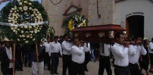 Muere músico creador de sones y jarabes de Tlaxiaco, Cruz Herrera González